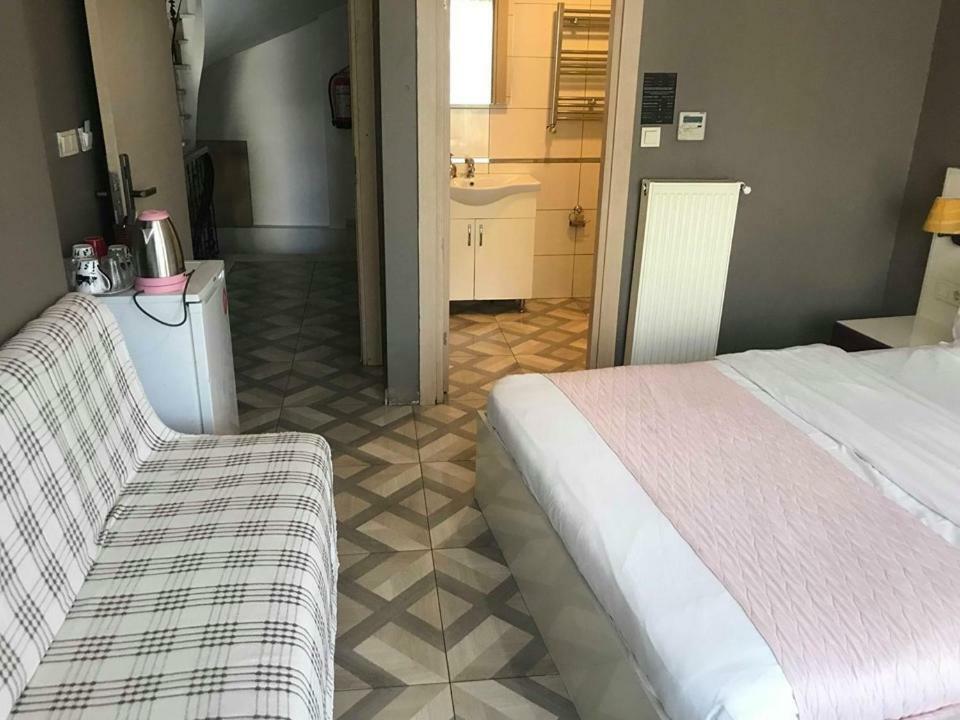 Almond Hill Aparthotel Istanbul Ngoại thất bức ảnh